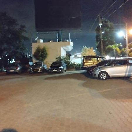 Square Inn Devanahalli Экстерьер фото